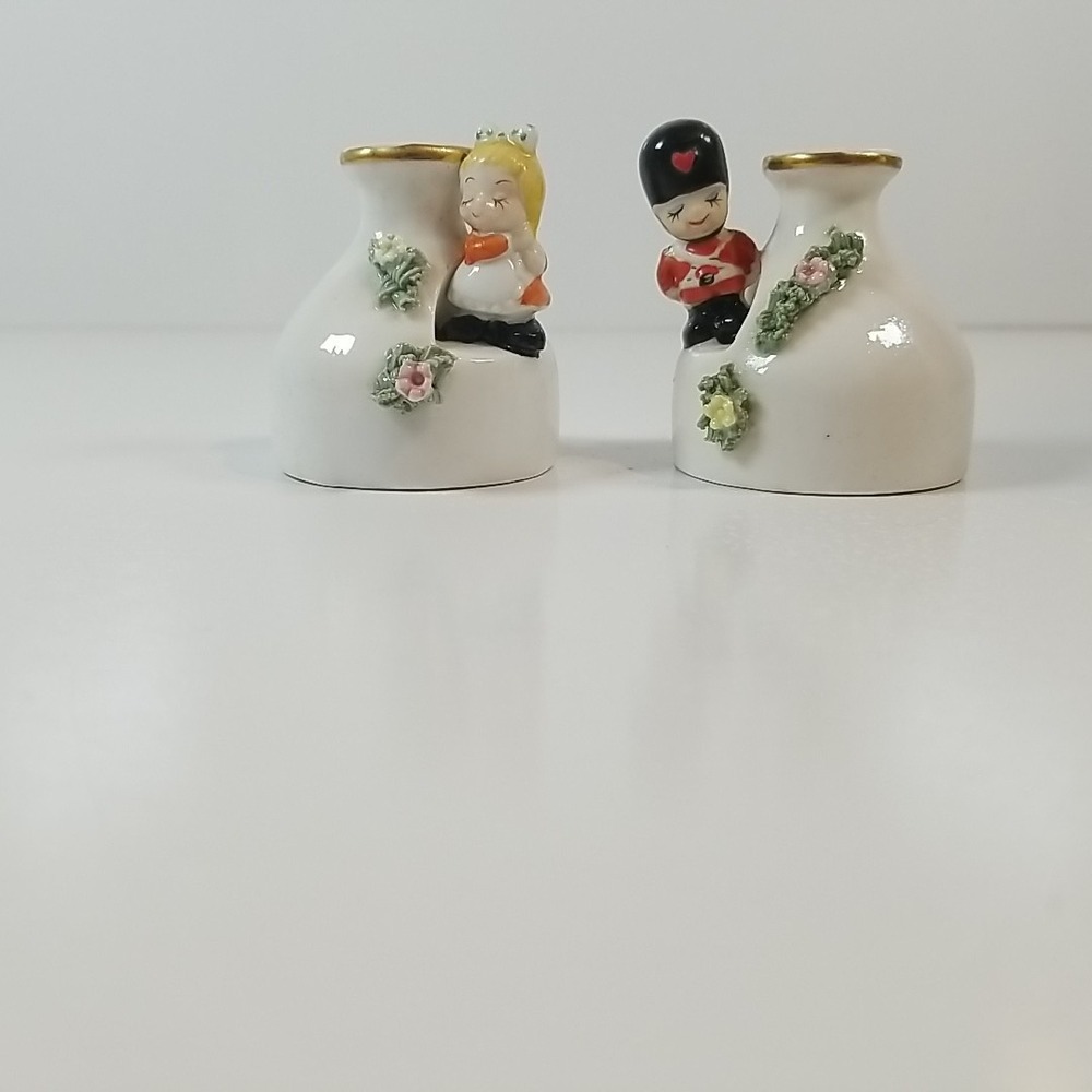 Enesco Boy And Girl Bud Vase